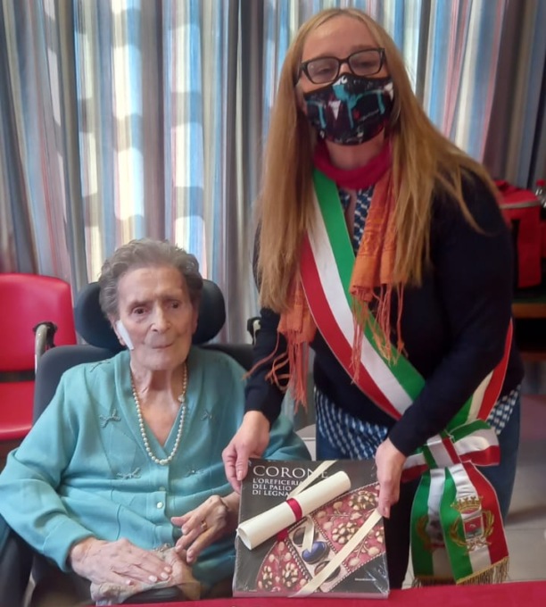 Buon compleanno alla centenaria Irene
