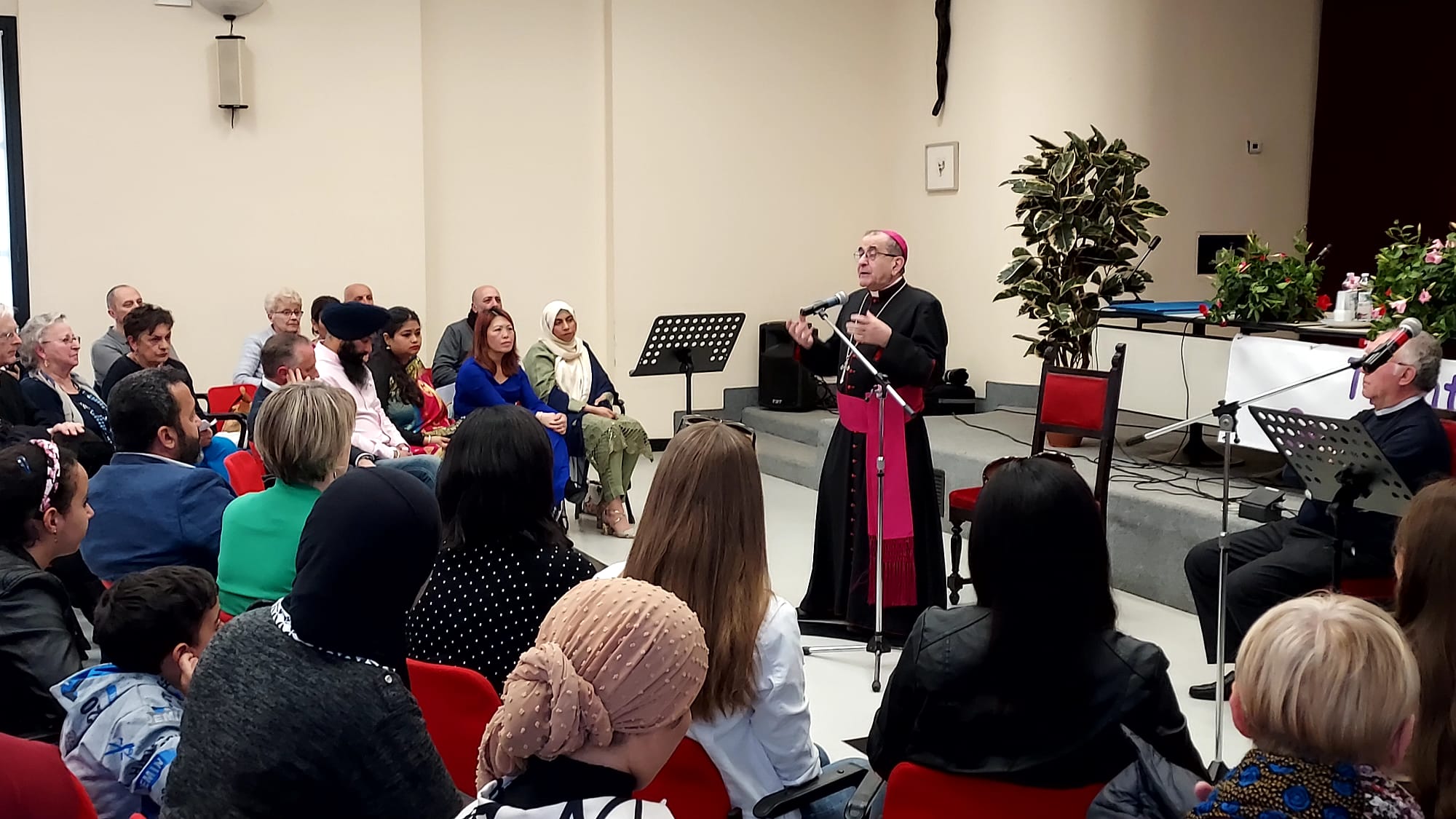 Corbetta, Arcivescovo Mario Delpini alla Scuola senza Frontiere