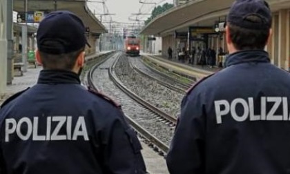 Ruba un portafogli: arrestato 23enne in Stazione Centrale