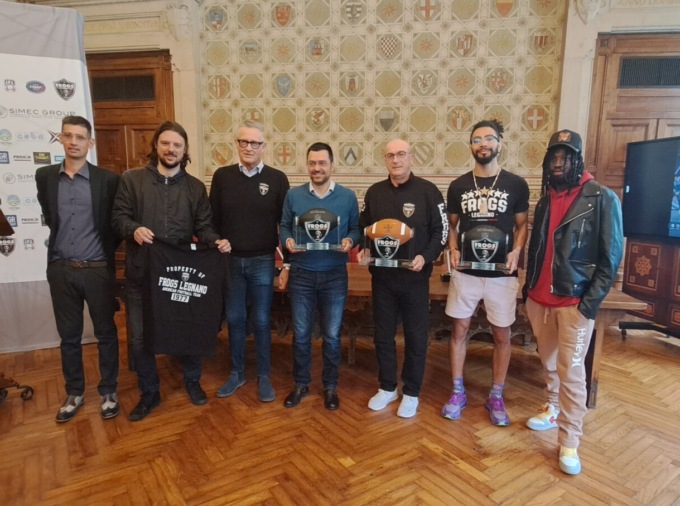 Presentato il primo trofeo Simec Memorial Lucarelli Pecis