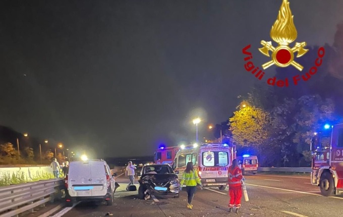 Grave incidente sulla A8: sette feriti