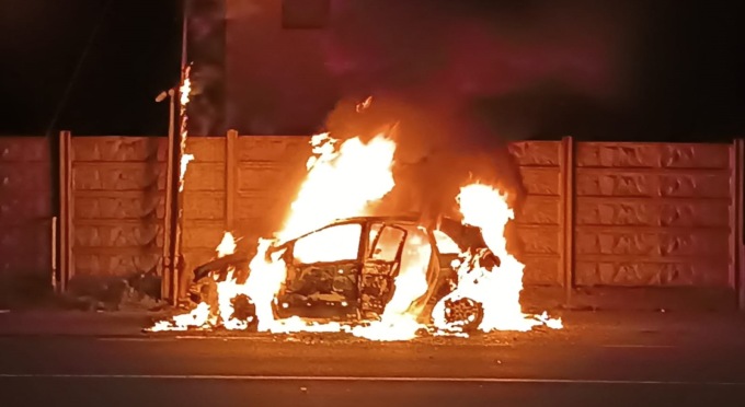 Auto a fuoco a Dairago