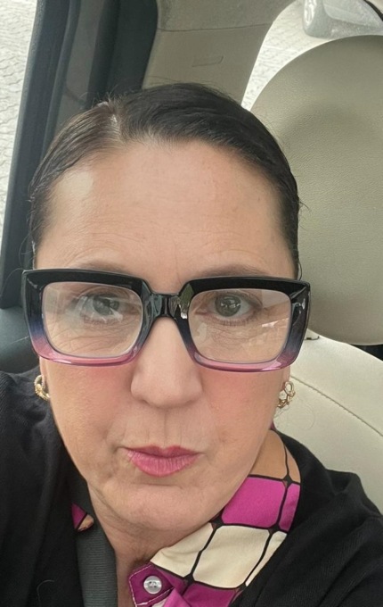 «La forza ha colore», il quadro di  Katia Masella  all’asta per aiutare  le popolazioni alluvionate