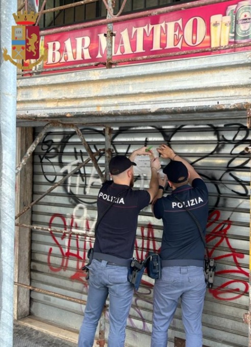 Oltraggio alla Polizia e presenza di pregiudicati: sospensione temporanea per due bar