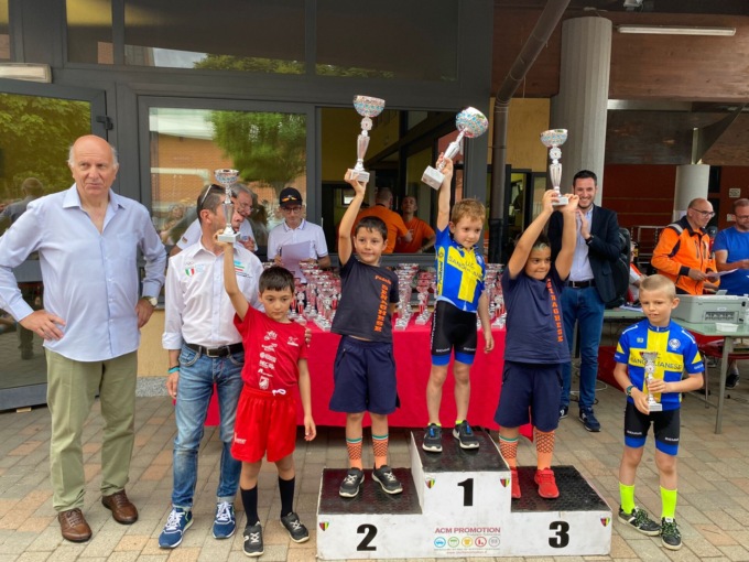Oltre 150 bambini in sella durante il Trofeo Bucicchio di Parabiago