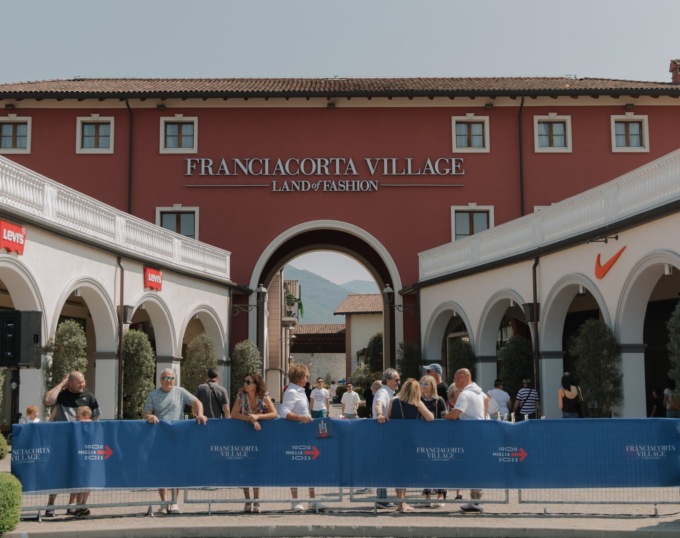 Grande successo al Franciacorta village per il passaggio della 1000miglia