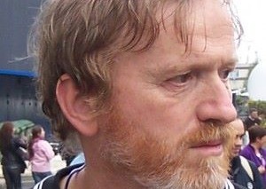 Il prof del Levi “manda in pensione” i libri di Biologia e si dedica alla musica