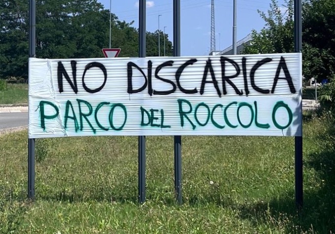 La discarica si fa, il Comitato si scioglie dopo 25 anni di battaglie: “Amareggiati e impotenti”