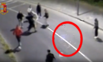 Maxi rissa in strada con bastoni e pistole: arrestate 14 persone VIDEO
