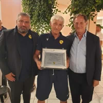 Mezzo secolo al fianco dell’Arconatese: la società premia il suo Wilson