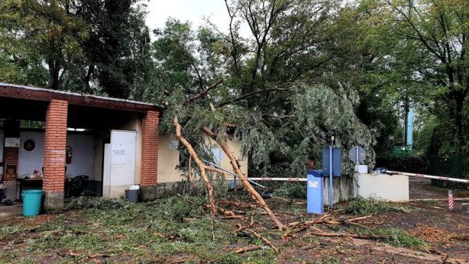 Chiuso ecocentro per precauzione