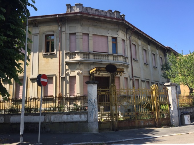 Un questionario per decidere il futuro dell’ex liceo di via Verri
