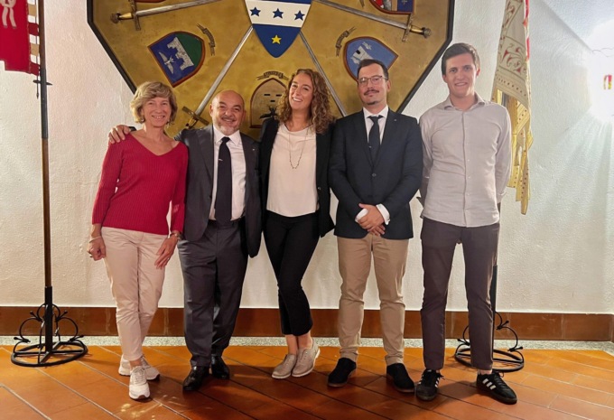 Passaggio di consegne nella Contrada San Magno