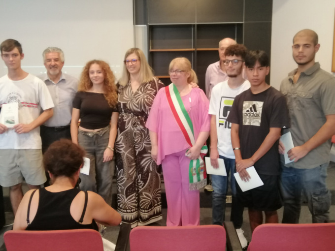 Auguri e costituzione per i neo diciottenni di Vittuone