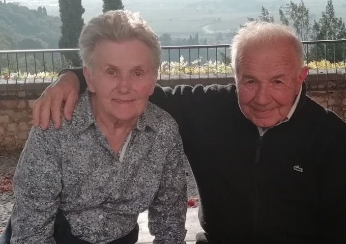 Marito e moglie volano in cielo a poche ore uno dall’altra