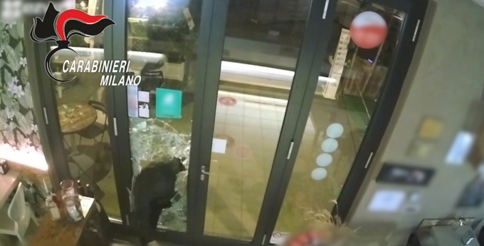 Sette furti in quattro mesi nei bar della zona: arrestato