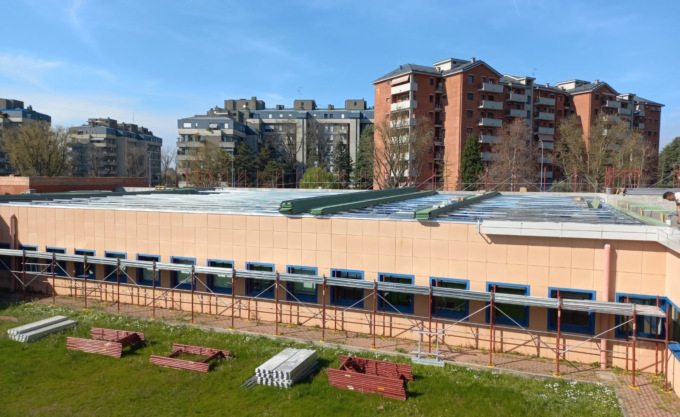 Inizio d’anno scolastico con il tetto nuovo per gli alunni della scuola primaria Deledda