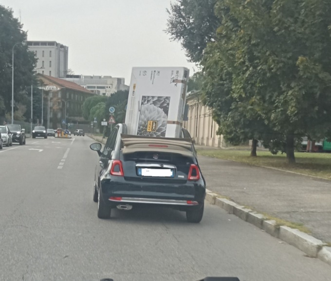 “Mamma arrivo… Ho comprato il televisore nuovo”