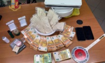 Droga e 50mila euro in contanti nascosti nel centro massaggi: arrestato 50enne