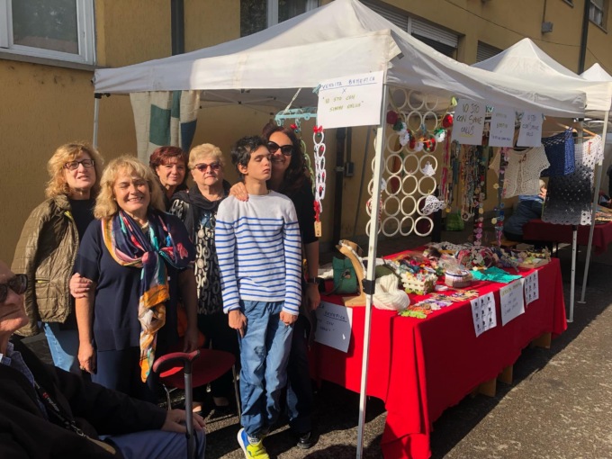 Io sto con Simone, per chiedere servizi e terapie