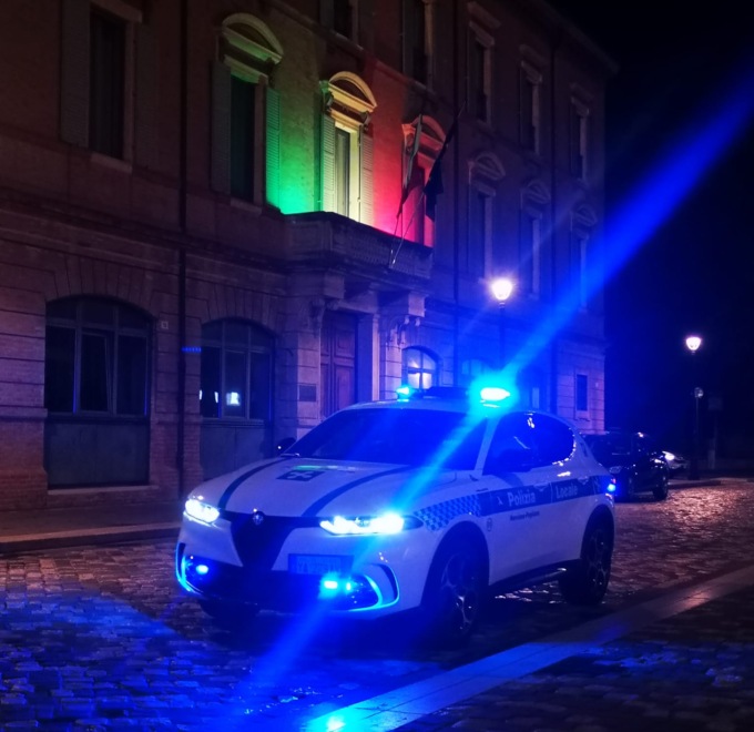 Alla guida dell’auto sotto effetto della ketamina: al suo fianco il figlio di 10 anni