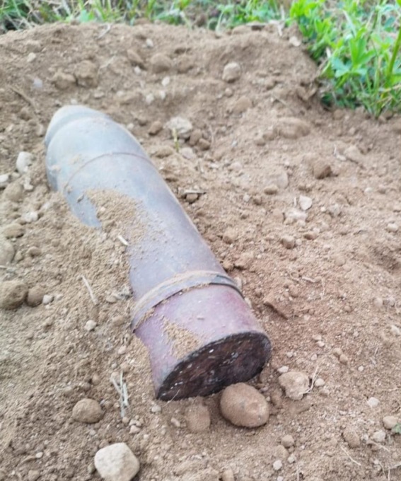 Durante i lavori spunta una bomba