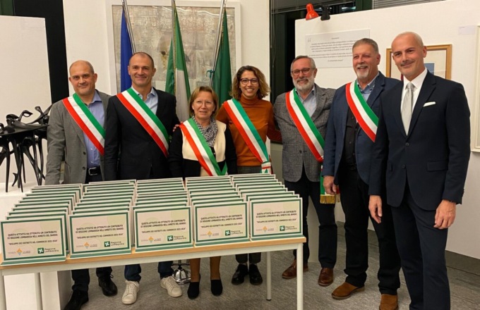 Targhe di riconoscimento dal Distretto del commercio Alto Milanese