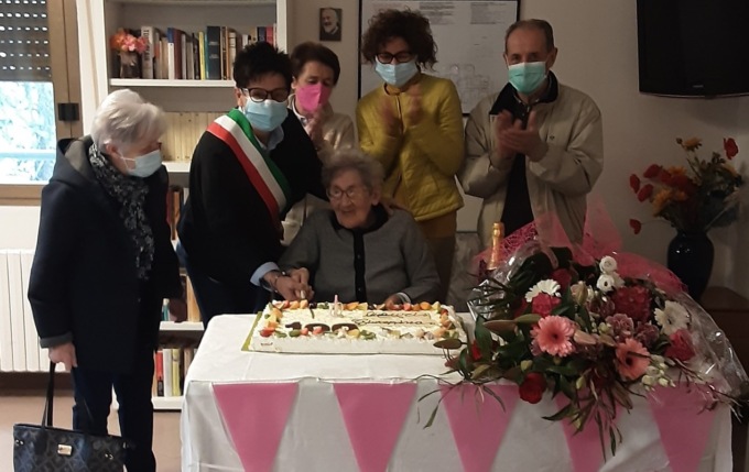 Giuseppina Airoldi ha compiuto 100 anni