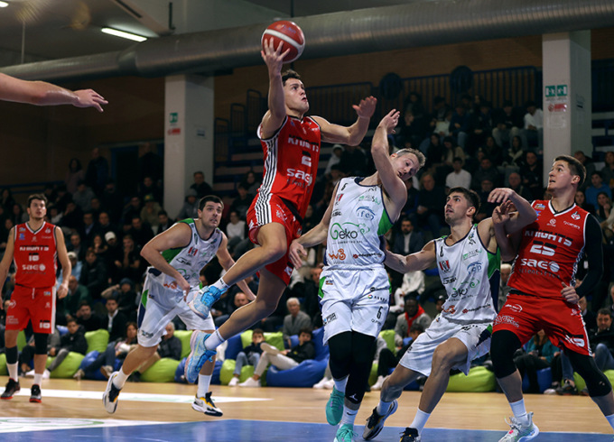 L’ex Dri fa affondare i Knights di Legnano