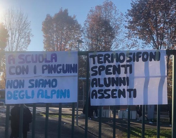 Al Marcora fa troppo freddo, gli studenti protestano