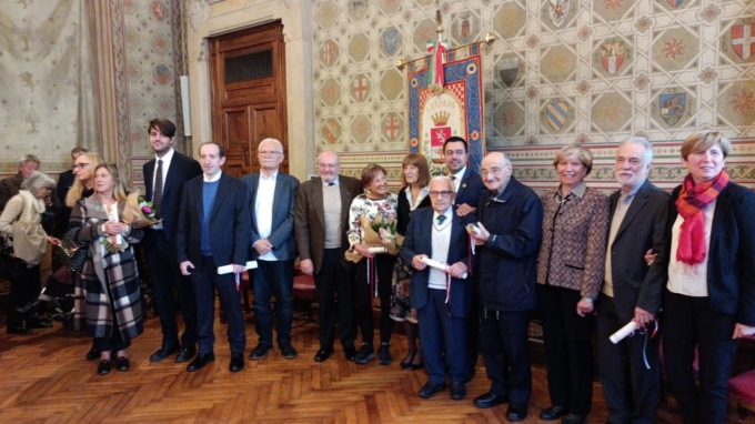 Il “grazie” ai benemeriti: “Siete costruttori di comunità”