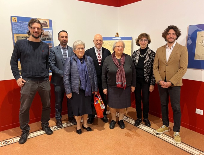 Cento anni di storia nelle foto di ieri e di oggi