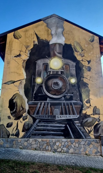 Il Gamba de Legn rivive nei murales