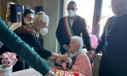 Nonna Franca compie 100 anni: "Il segreto? Prendersi cura di sé"