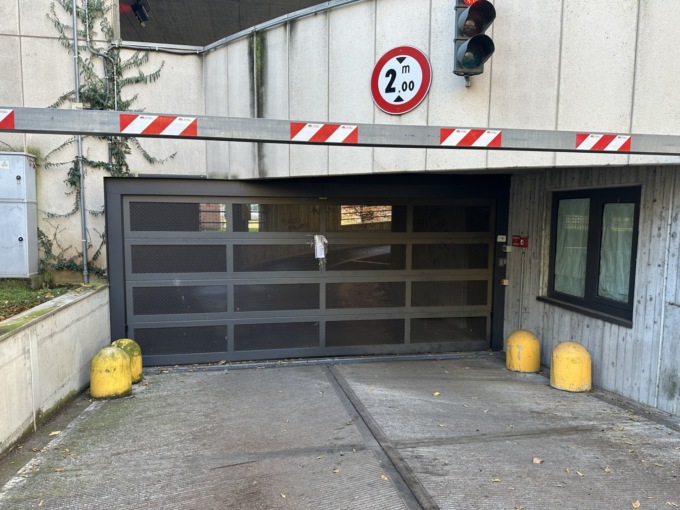 Multipiano ancora chiuso, ma parcheggi gratuiti in centro città