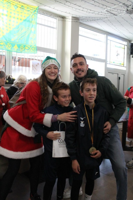 Oltre 170 Babbi Natale gialloverdi di corsa alla Runt'Ambroeus