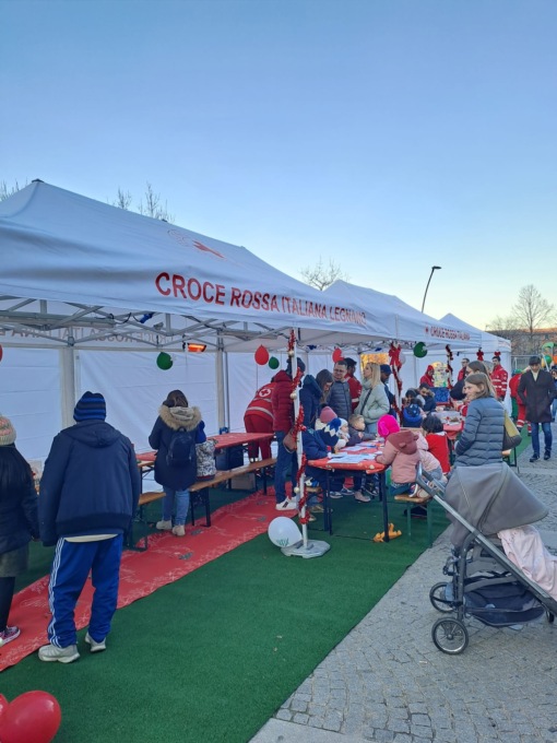 Babbo Natale e i suoi elfi hanno fatto la felicità dei bambini al Parco Falcone-Borsellino