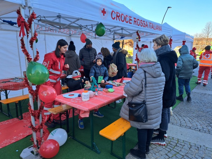 Babbo Natale e i suoi elfi hanno fatto la felicità dei bambini al Parco Falcone-Borsellino