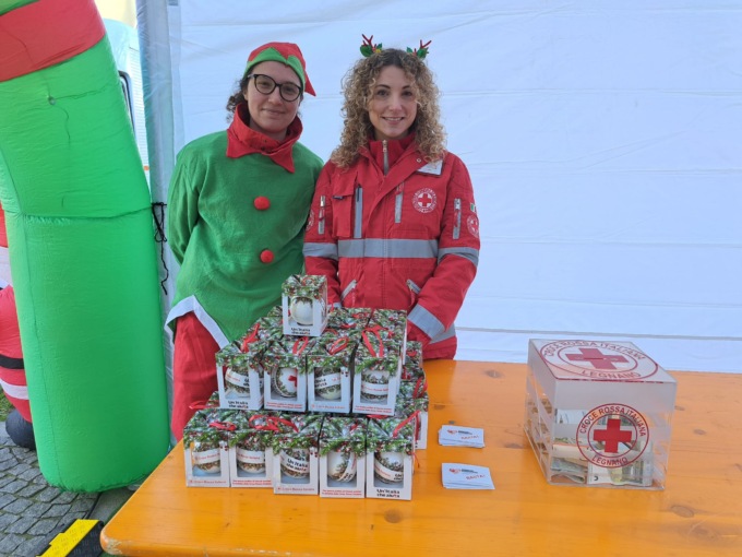 Babbo Natale e i suoi elfi hanno fatto la felicità dei bambini al Parco Falcone-Borsellino