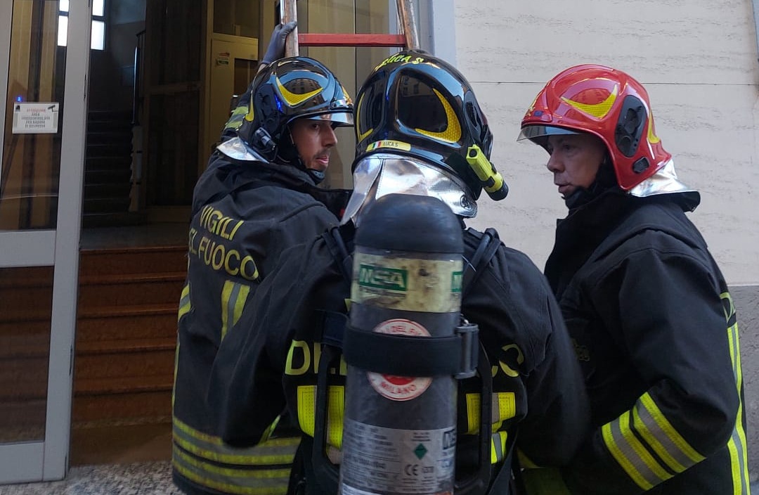 Bollate, Vigili del Fuoco soccorso persona