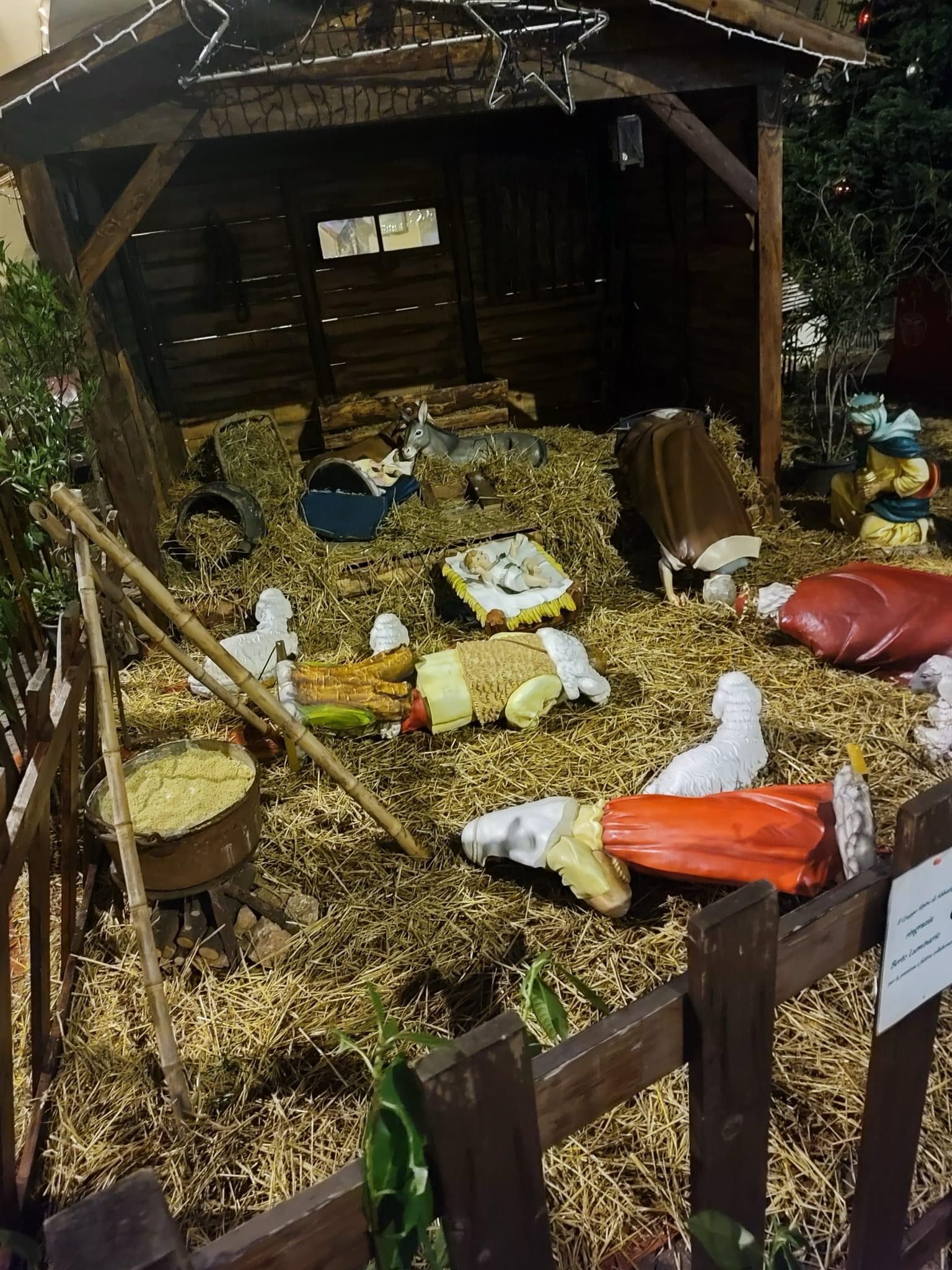 Presepe vandalizzato