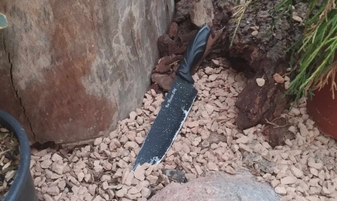 Trovato un coltello all’interno del presepe: i carabinieri indagano