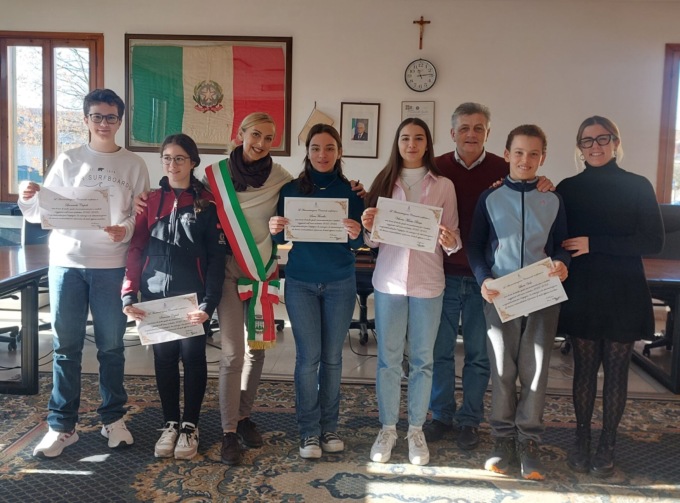 Consegnate le borse di studio a Cisliano