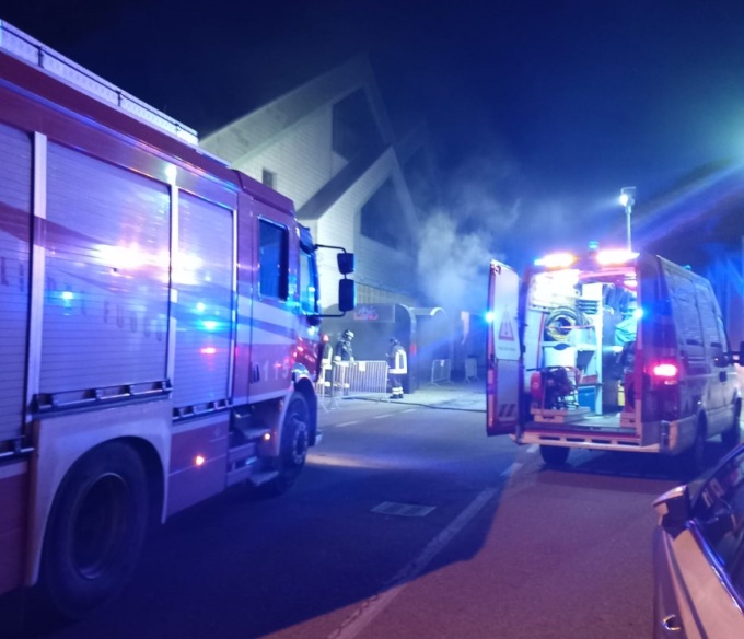 Incendio in discoteca, nessun ferito