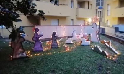 A Lucernate il presepe si è messo il «Cappotto»