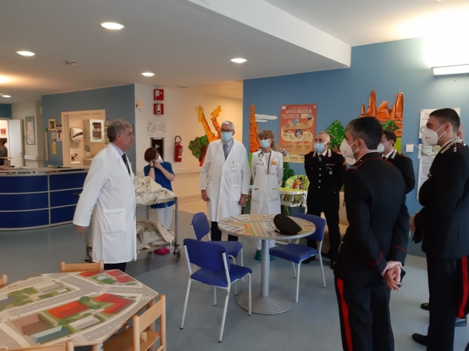 La Befana della biodiversità visita il reparto pediatrico