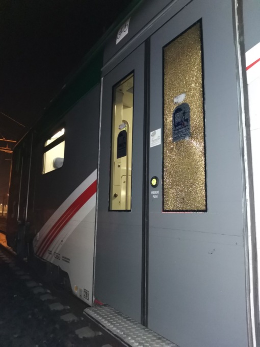 Treni vandalizzati alla stazione di Corbetta