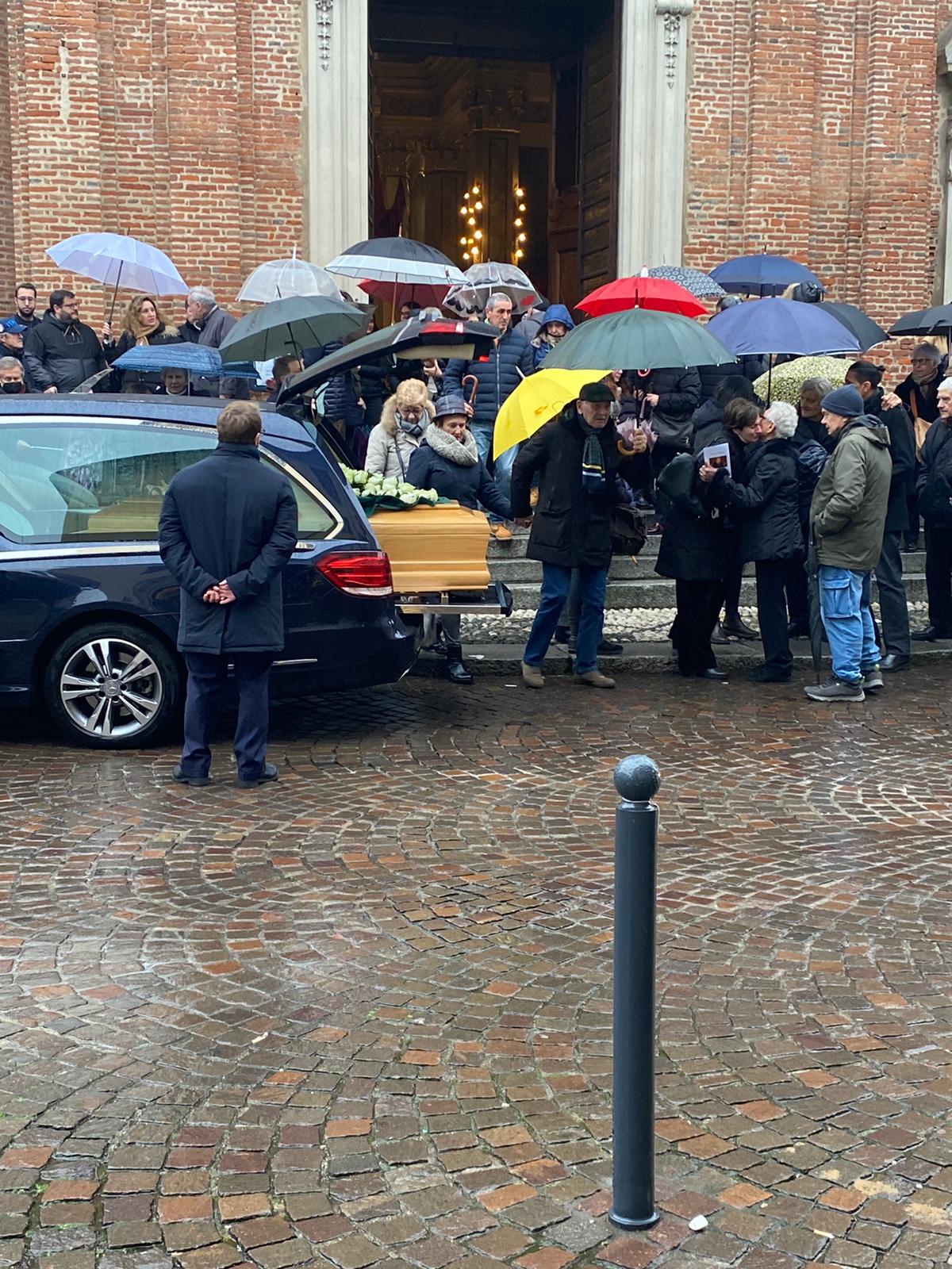funerale don Cavalli