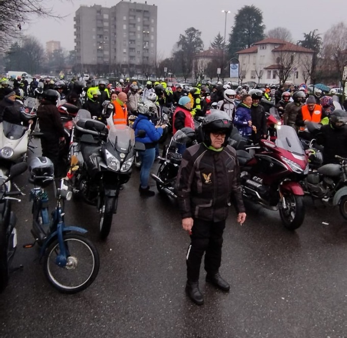 La Befana ad Abbiategrasso è arrivata in moto