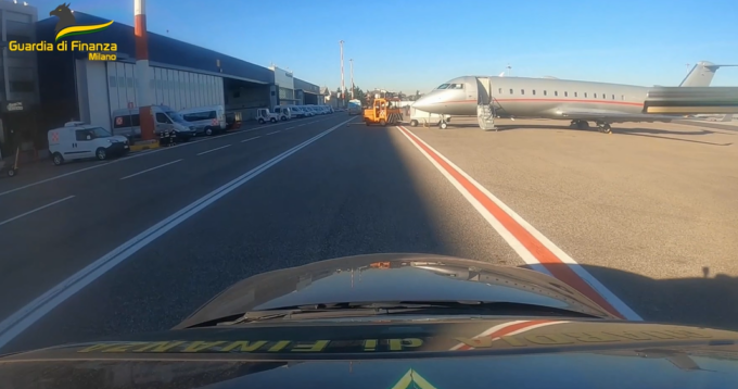 Omesse imposte di voli per gli Aerotaxi: contestati 5 milioni di euro a 114 società